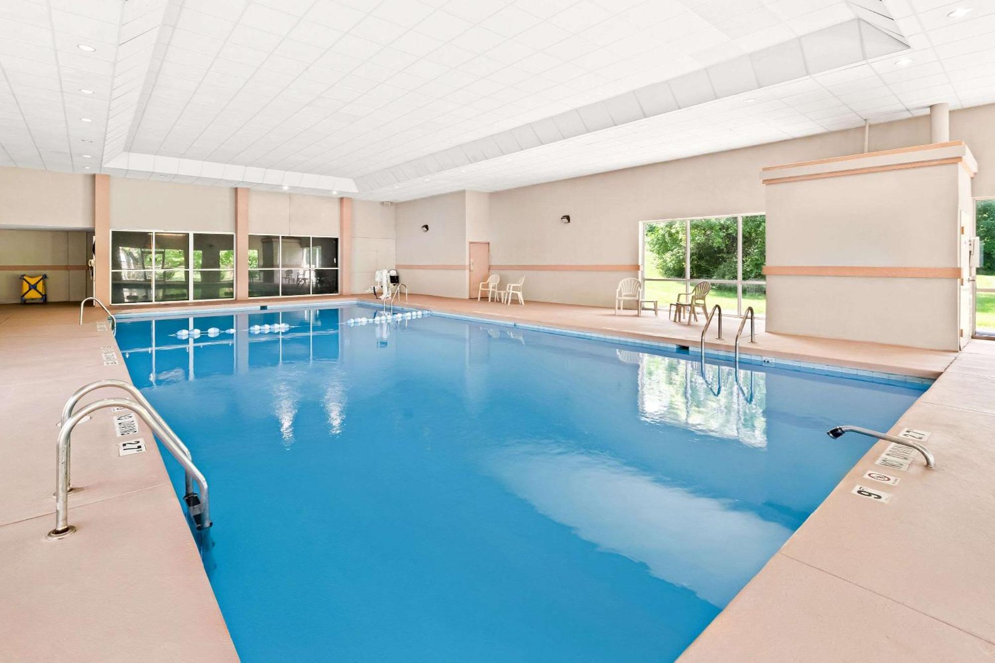 Quality Dayton Airport Inn Englewood