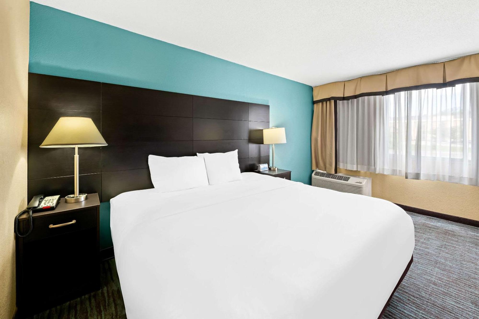Quality Dayton Airport Inn Englewood