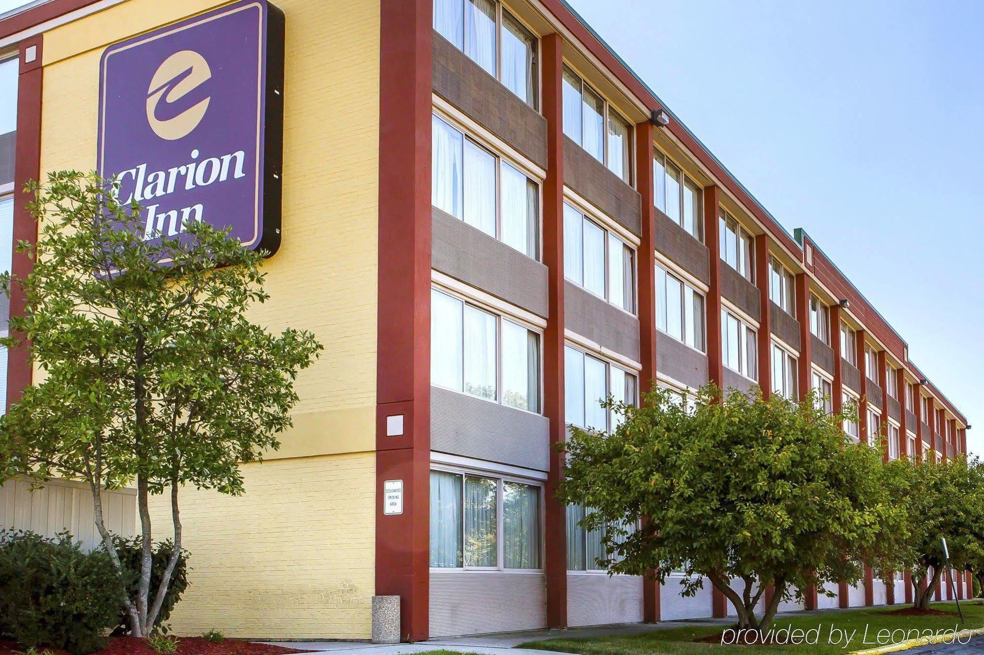 Inn Quality Dayton Airport 3*